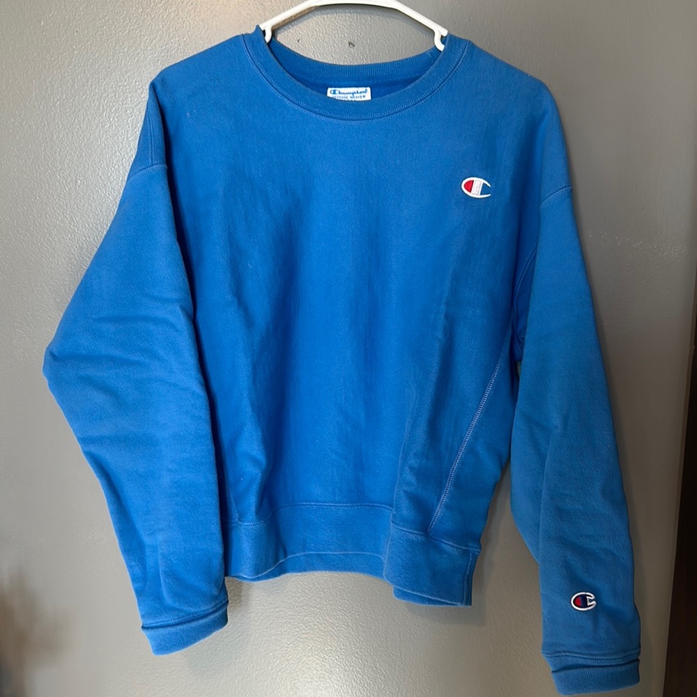 Blue champion crew neck new!!